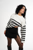 Siyah Çizgili Bisiklet Yaka Beyaz Kazak