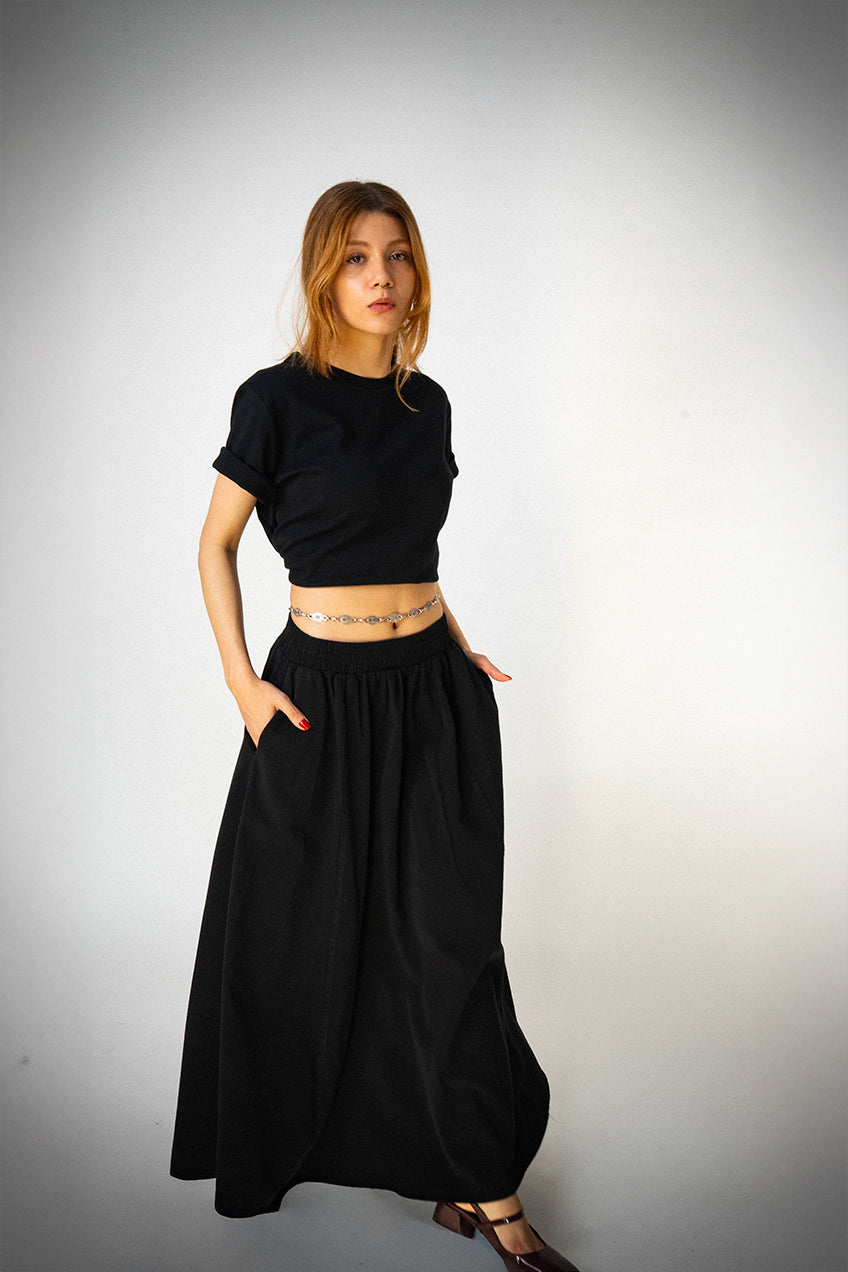 Gabardin Kloş Bilek Boyu Lastikli Siyah Etek